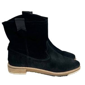 MATT BERNSON Cassidy Pull on Bootie Black Oiled Suede Low Heel Women's Size 6.5